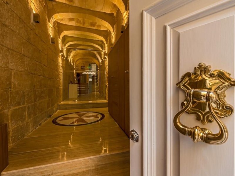 Tritoni Harbour Suites