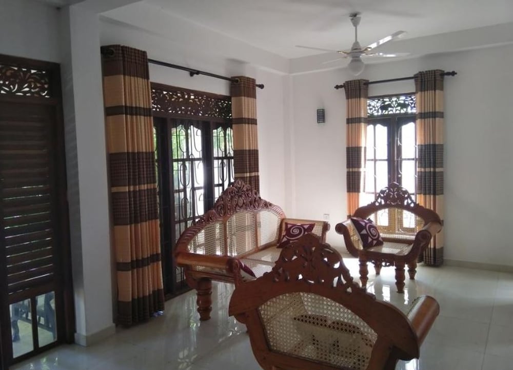 Hotel Sinhagiri Hotel And Restaurant