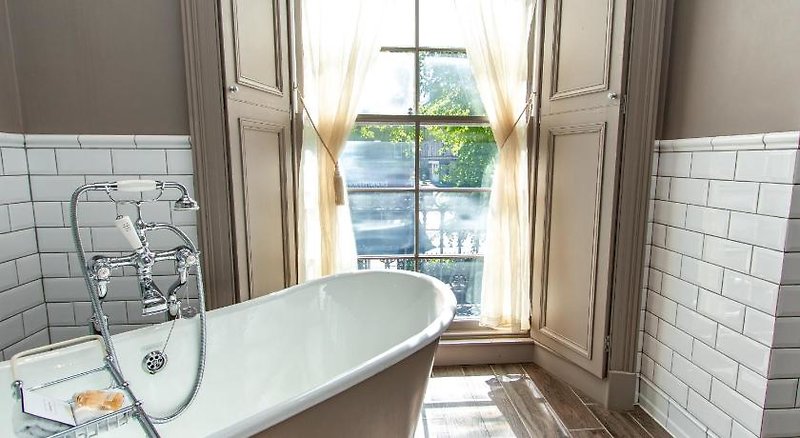 Hotel The Raeburn