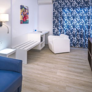 Hotel Tahiti Playa Suites cazare Santa Susanna