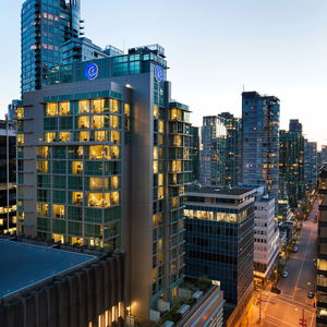 Hotel Coast Coal Harbour By Apa cazare Vancouver