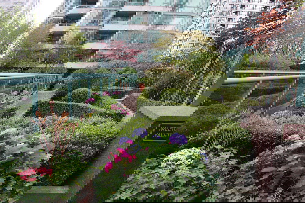 Hotel Rosedale Condominiums