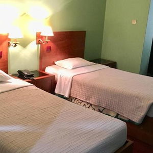 Hotel Residencial Puma cazare Maia