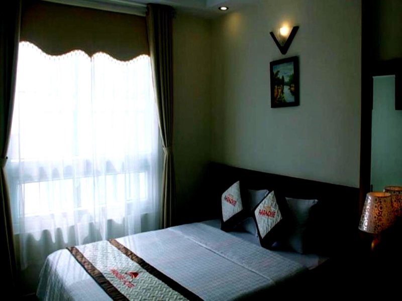 Paradise Hotel