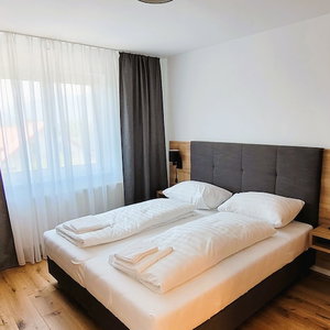 Hotel Mountains&Lakes – Chaletdorf & Apartments cazare Villach