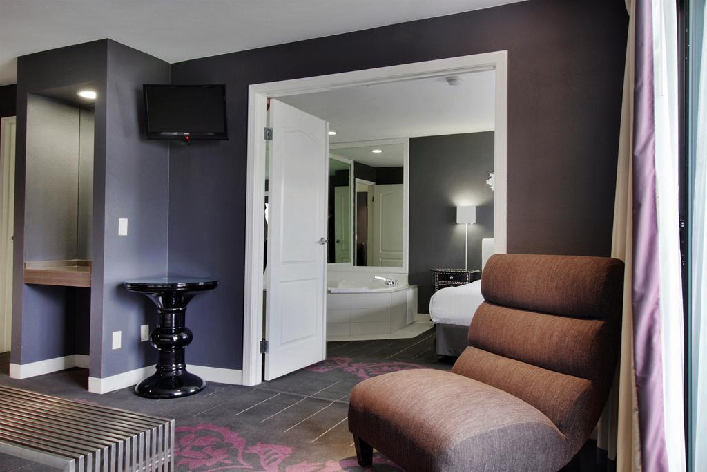 Hotel Serene A Vegas Resort