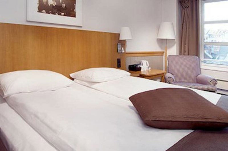 Hotel Home Hotel With