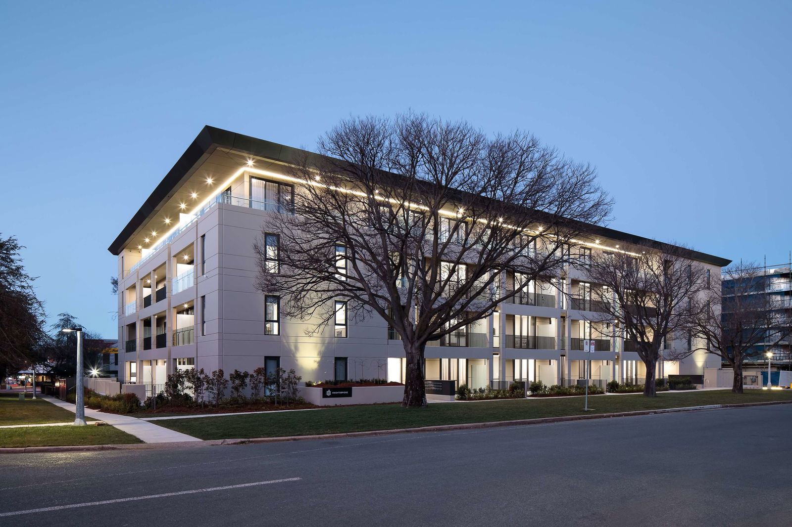 Hotel Knightsbridge Canberra