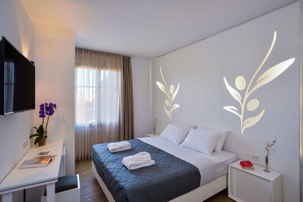 dal travel Elia Portou Luxury Residence