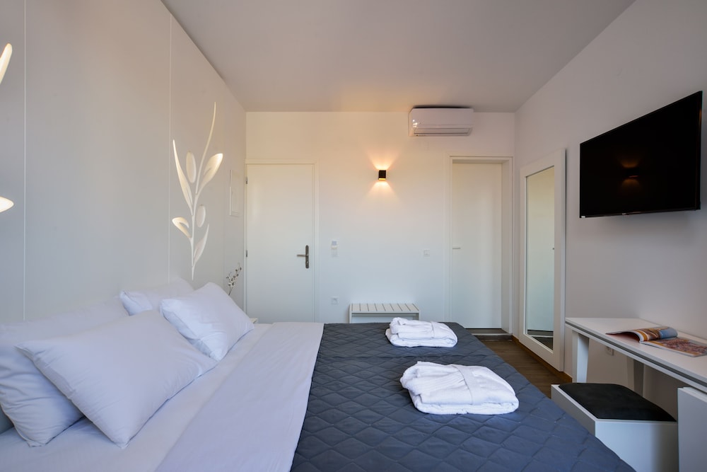 dal travel Elia Portou Luxury Residence