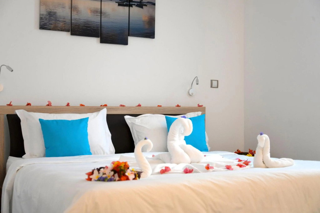 Toparadis Guest House