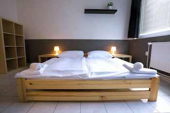 Hotel Hostel Seven