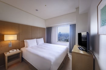 Crowne Plaza Ana Kobe