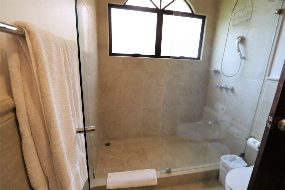 Hotel Montecarlo Luxury Condominiums