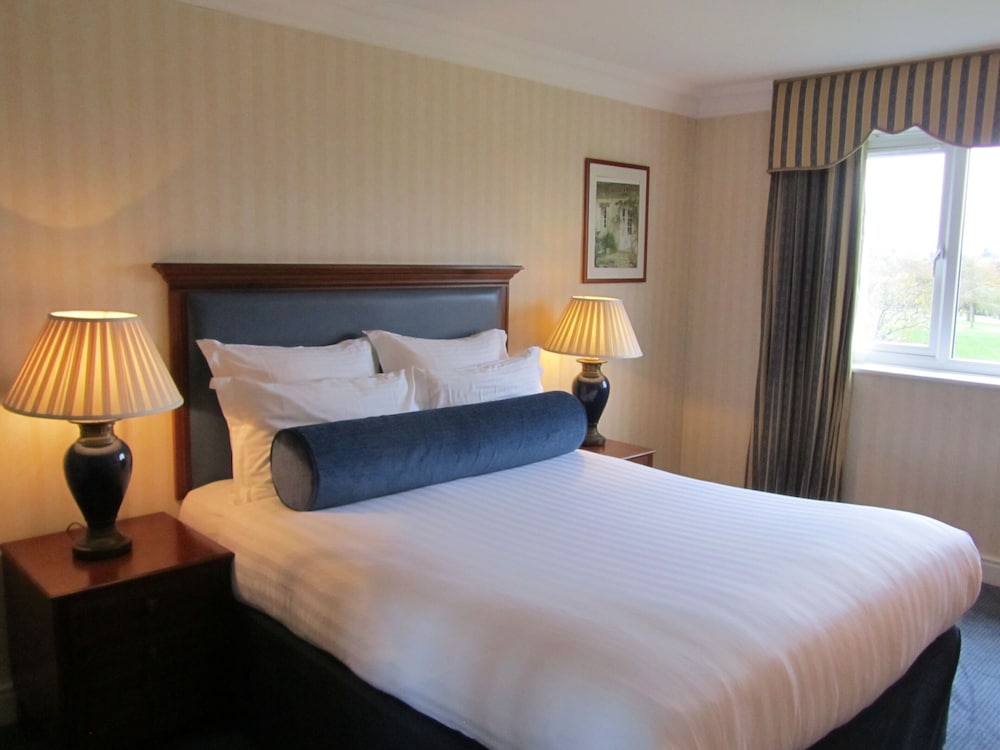 Hotel Windmill Village Hotel, Golf Club & Spa, Bw Signature Collection