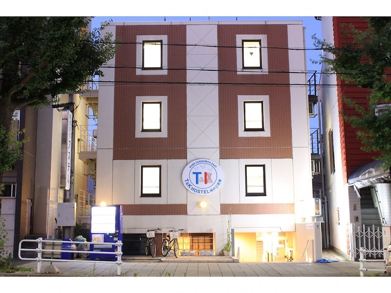 Hotel Toyotaya Hostel Sannomiya East