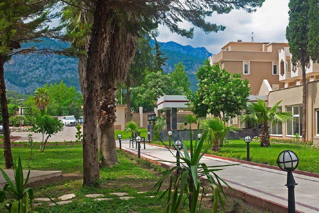 dal travel Alexius Beach Hotel