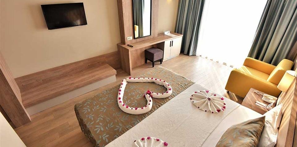 dal travel Lucida Beach Hotel