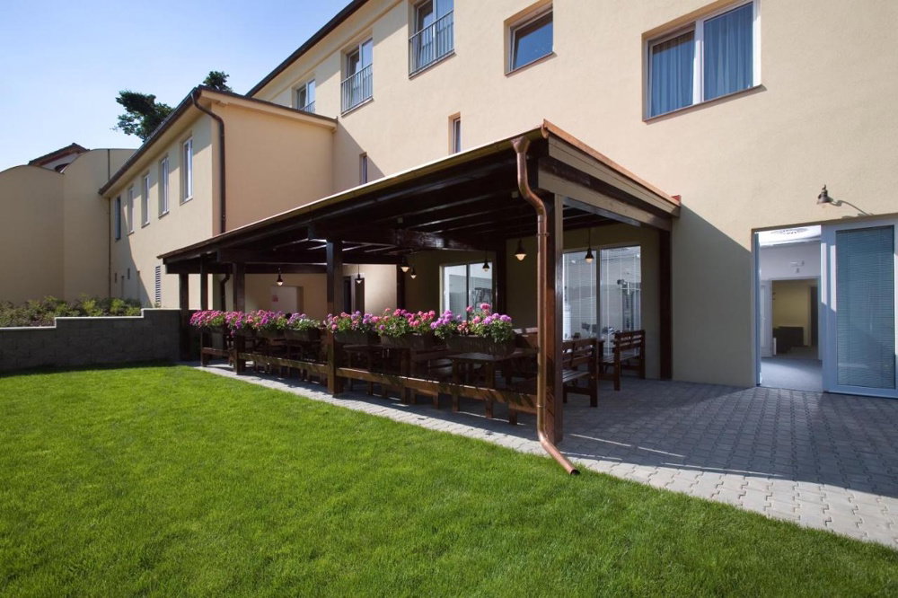 Hotel Dolce Villa Hotel