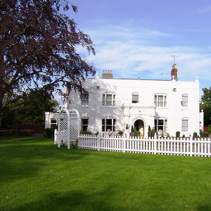 Hotel The Woughton House cazare Milton Keynes