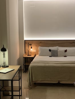 Hotel Sweet Sevilla Suites