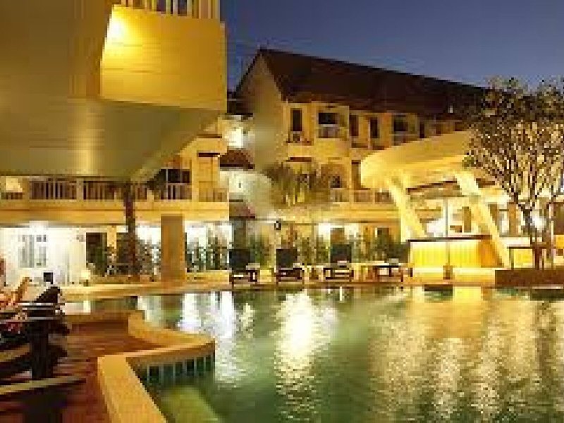 Palmyra Patong Resort