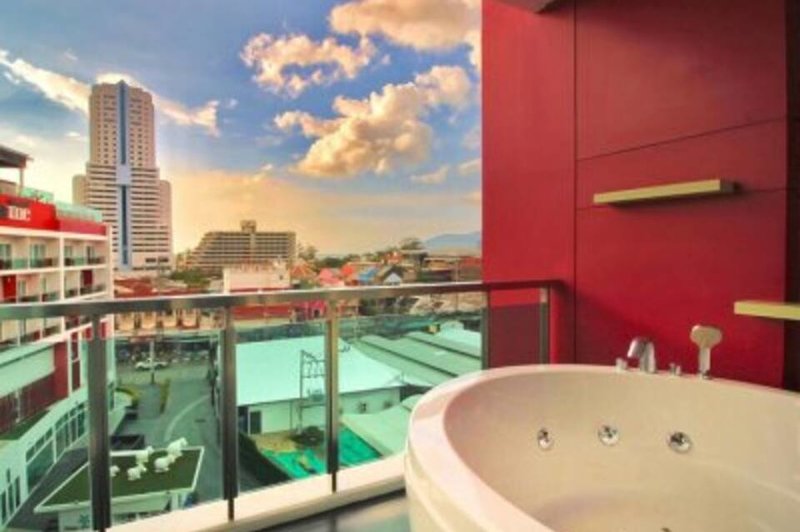 Sleep With Me Design Hotel @ Patong