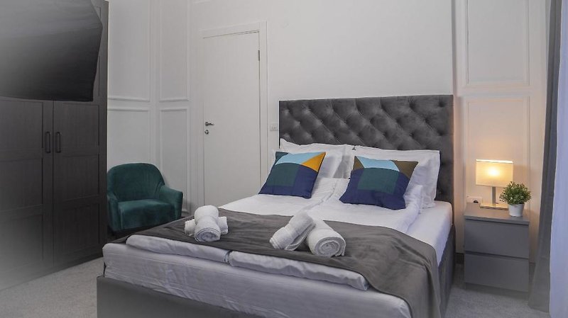 Hotel Kings Palace Suites