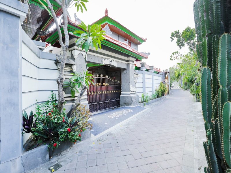 Ceria Guesthouse Seminyak By Oyo Rooms