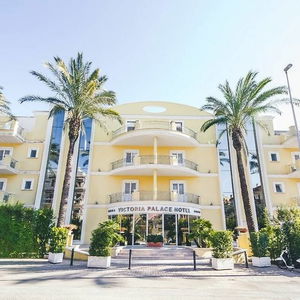Hotel Victoria Palace cazare Gallipoli