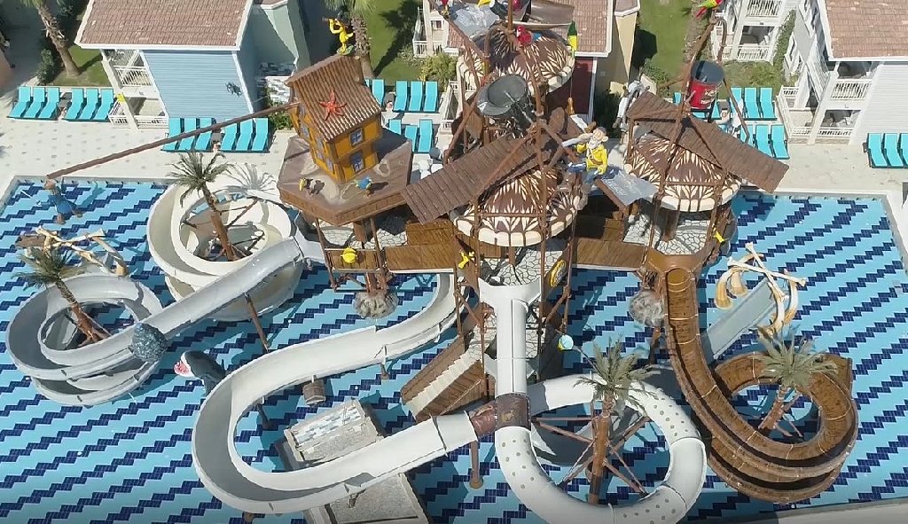 Crystal Club World Of Colours Resort Spa