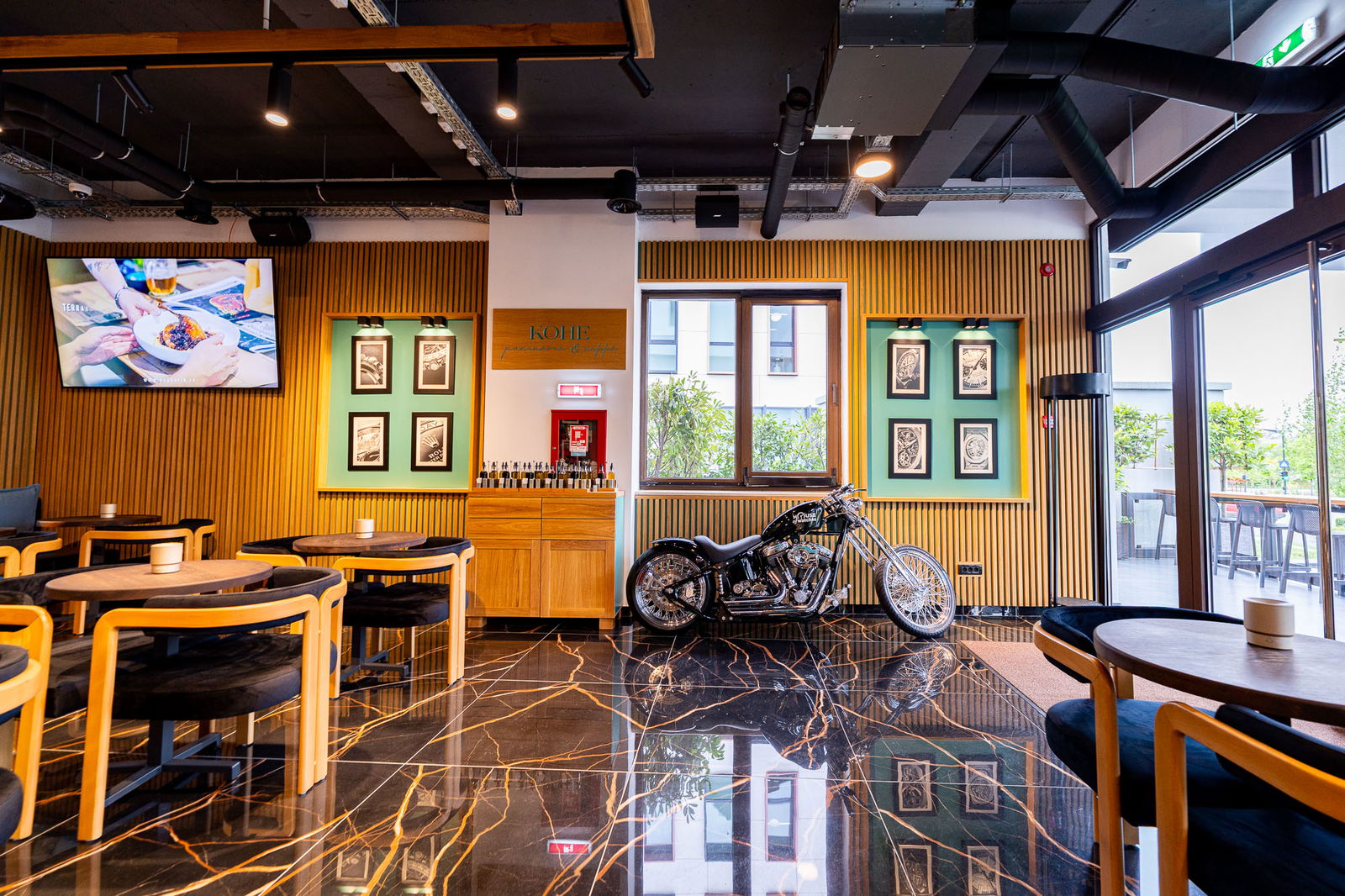 Hotel How Boutique And Hotel