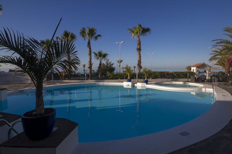 Sunsuites Carolina