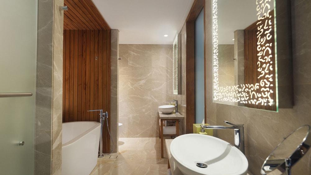 Hotel Maya Sanur Resort & Spa
