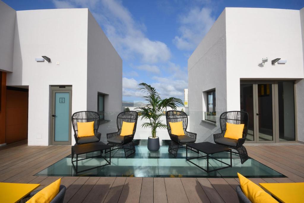 Hotel Design Plus Bex 4*