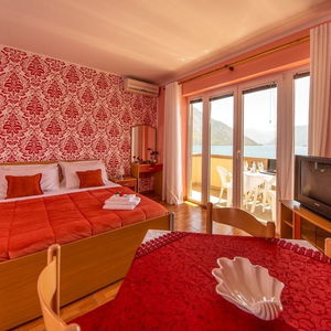 Sejur Apartments Stella Del Mare vacanta Risan