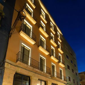 Hotel Tgna Cervantes 8 cazare Tarragona