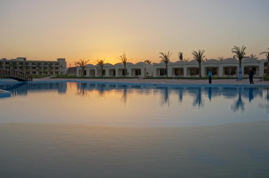 Amarina Queen Resort & Aqua Park