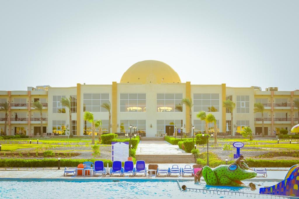 Amarina Queen Resort & Aqua Park