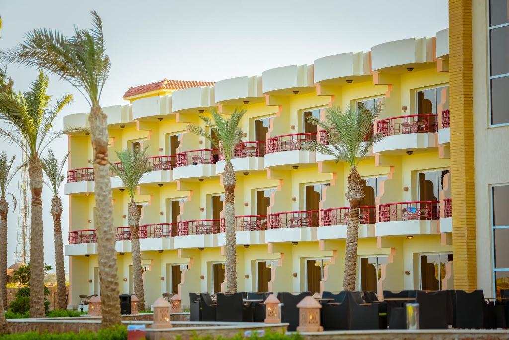 Amarina Queen Resort & Aqua Park