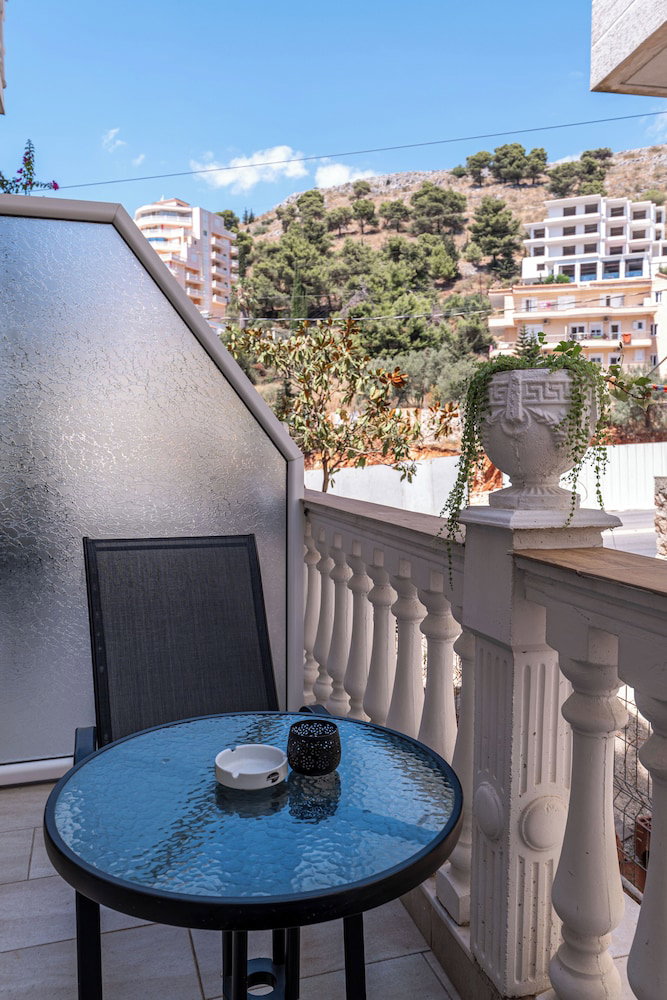 Elite Hotel