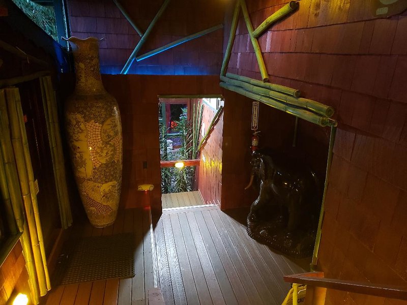Chalet Kilauea Hotel
