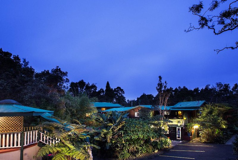 Chalet Kilauea Hotel