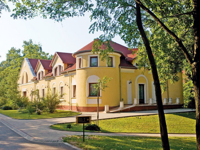 Hotel Geréby Kúria Hotel És Lovasudvar