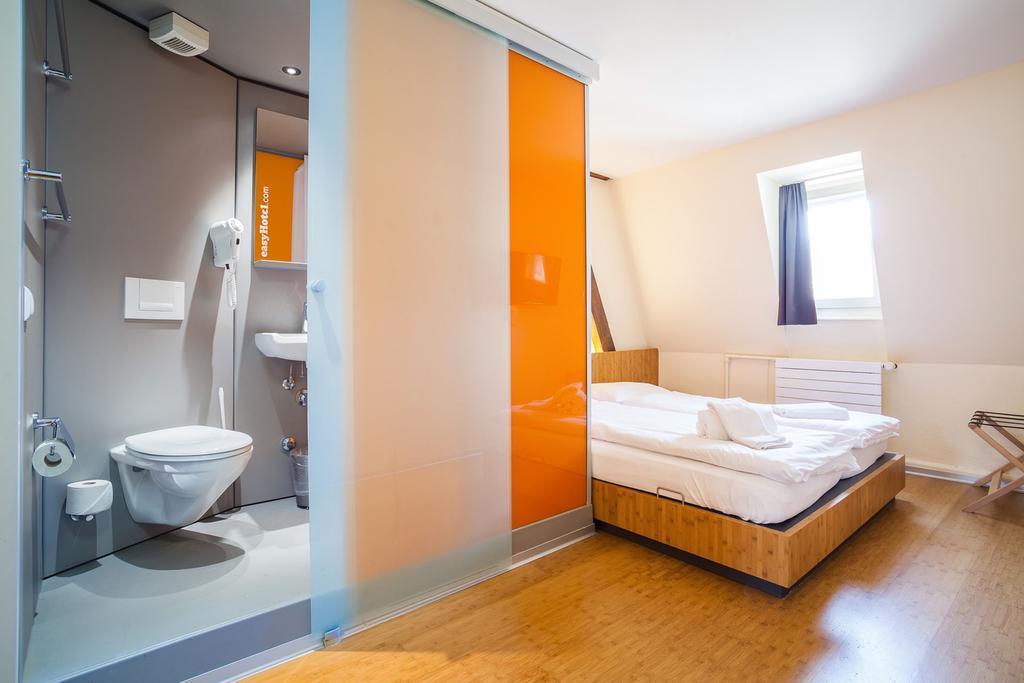 Hotel Easyhotel Basel