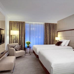 Hotel Doubletree By Hilton Hotel & Conference Centre Warsaw cazare Warsaw