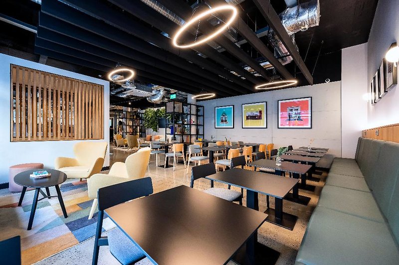 Hotel Staycity Aparthotels Tivoli
