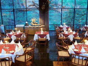 Hotel Heritance Kandalama cazare Dambulla