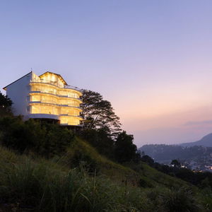 Hotel The Summit cazare Sri Lanka