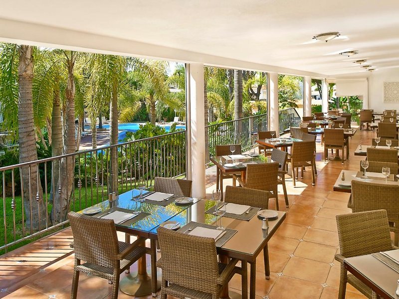 Ria Park Garden Hotel